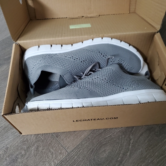 Women's shoe - Picture 2 of 3